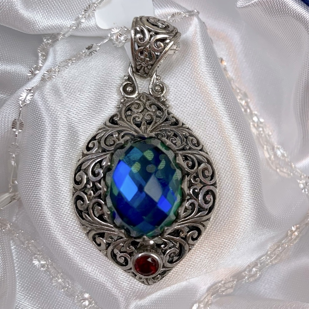 🦚Peacock Quartz Pendant🦚